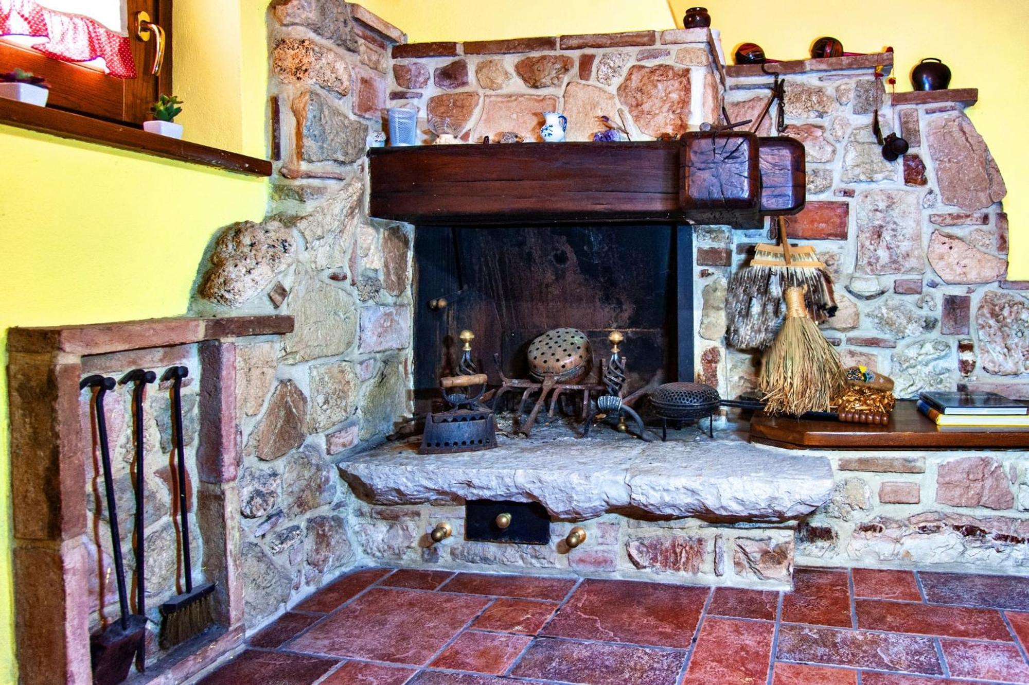 Rustico Dell'aia D'alto Fabriano